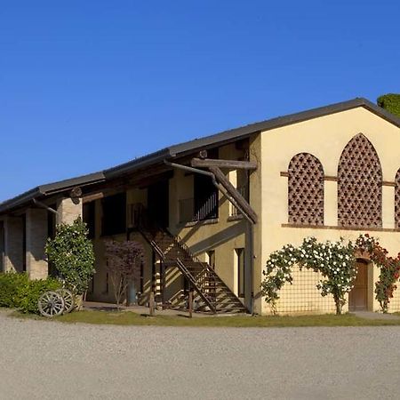 Agriturismo Cascina Marzana Pavia Exterior photo