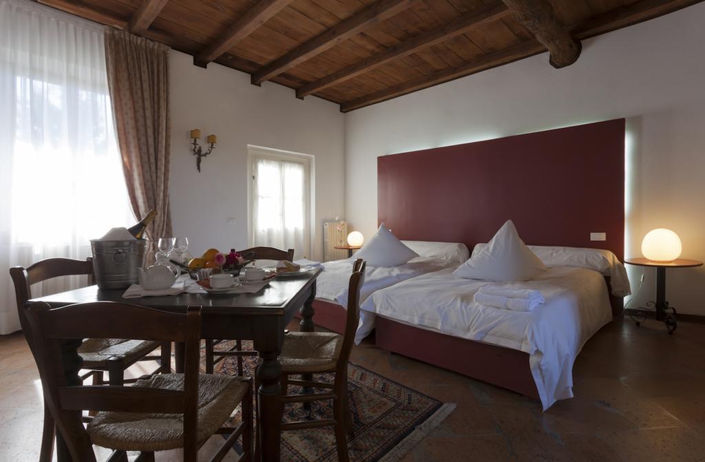 Agriturismo Cascina Marzana Pavia Exterior photo